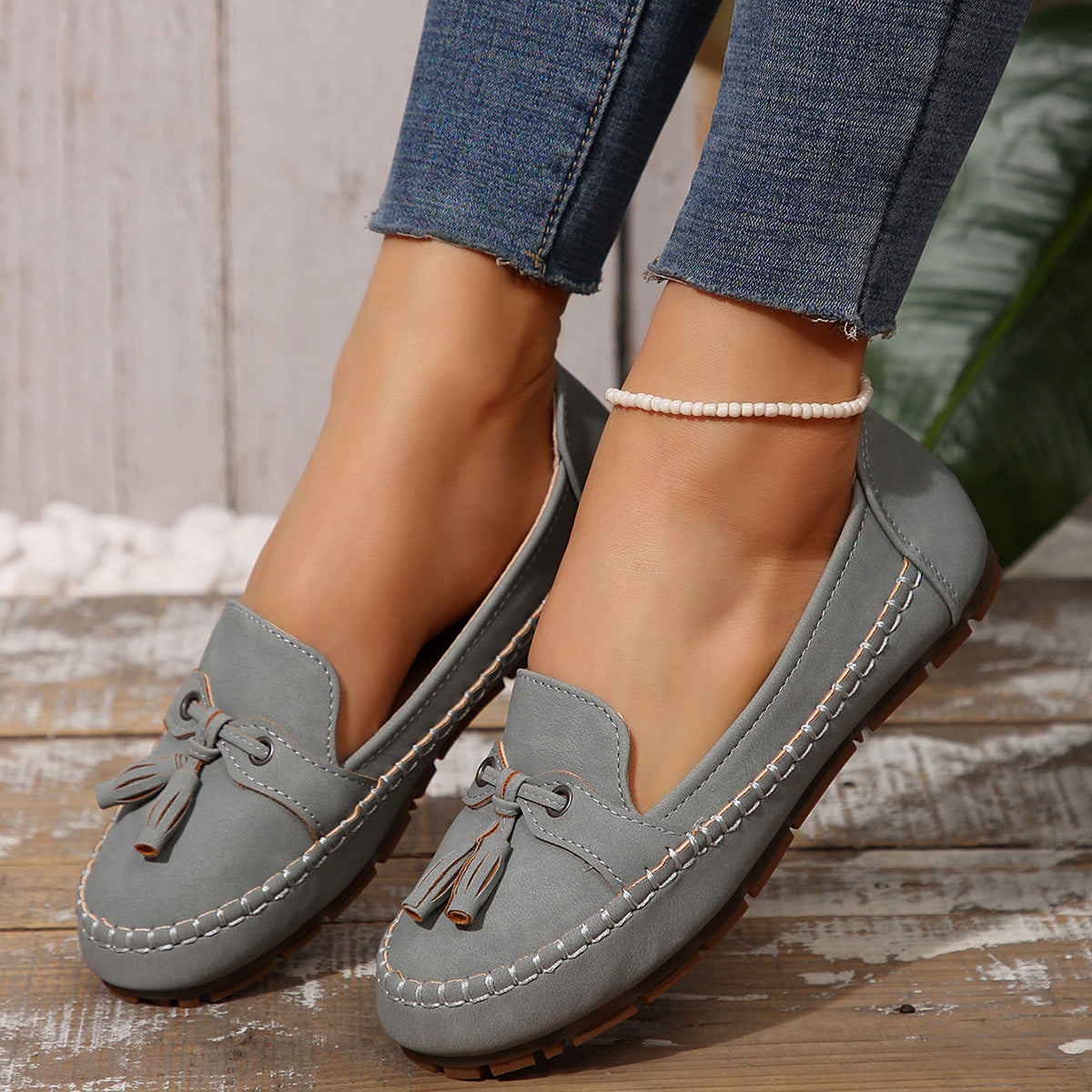 Women's Non-Slip Round Toe Loafers – Soft Comfortable Flat Shoes