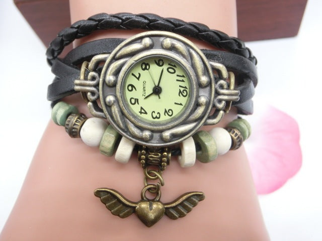 Vintage casual flying heart pendant bracelet watch