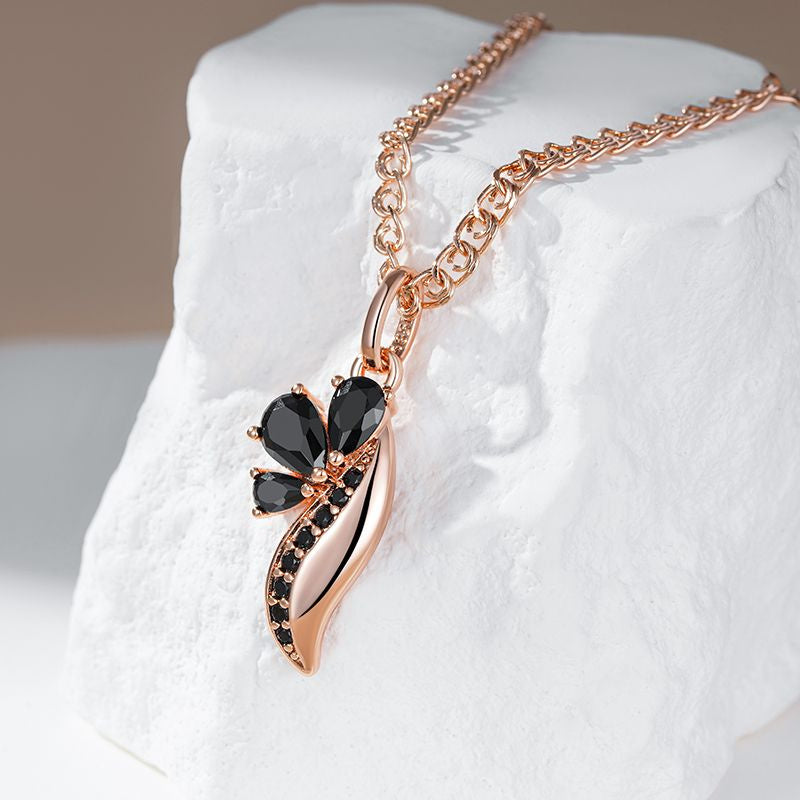 Purple Gold Light Luxury Simple Irregular Black Zircon Necklace