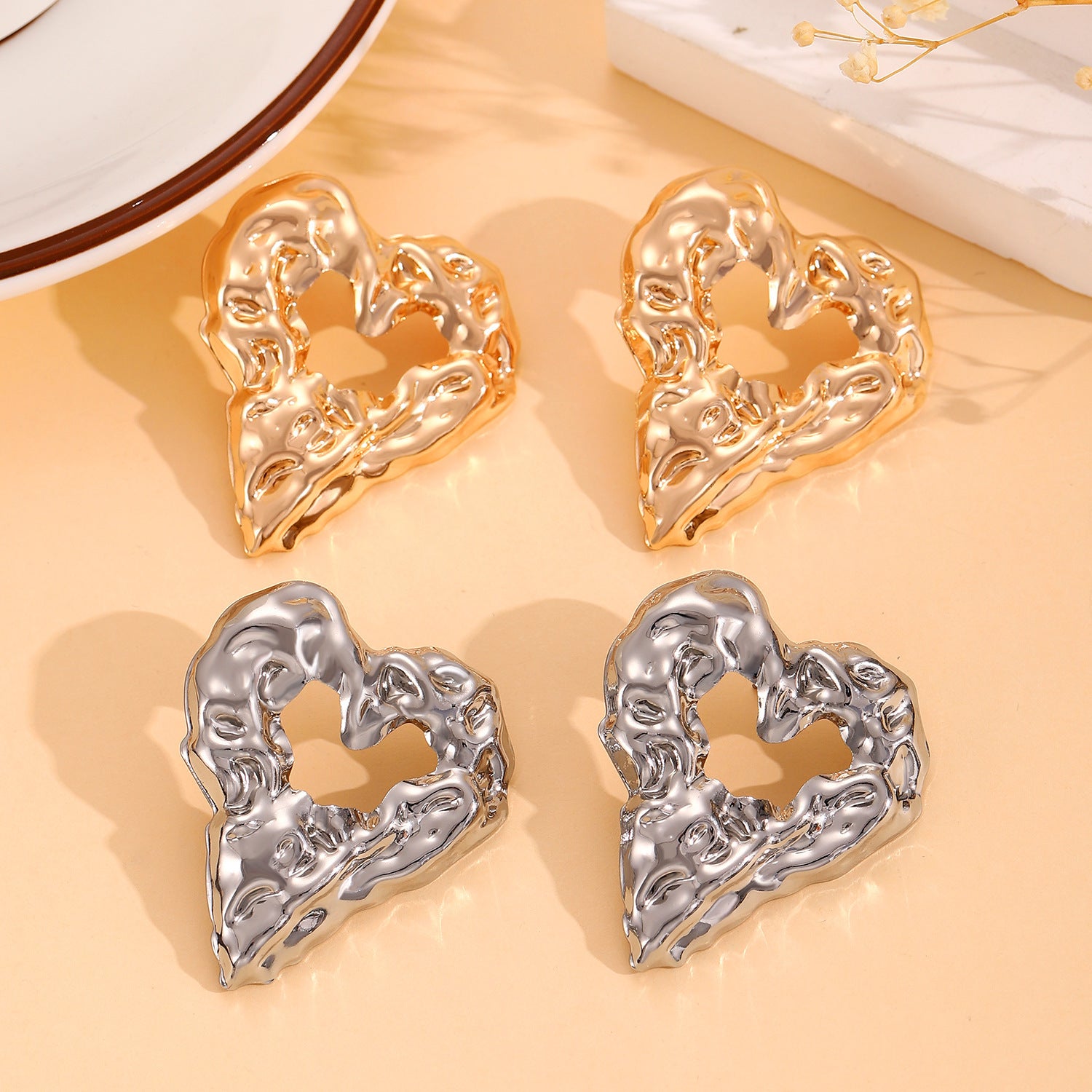Women's Hollow Heart Pleated Lava Earrings – Exaggerated Love Jewelry for Valentine's Day