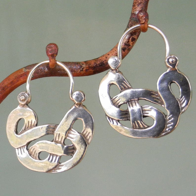 Simple Geometric Gypsy Curved Metal Ear Ring