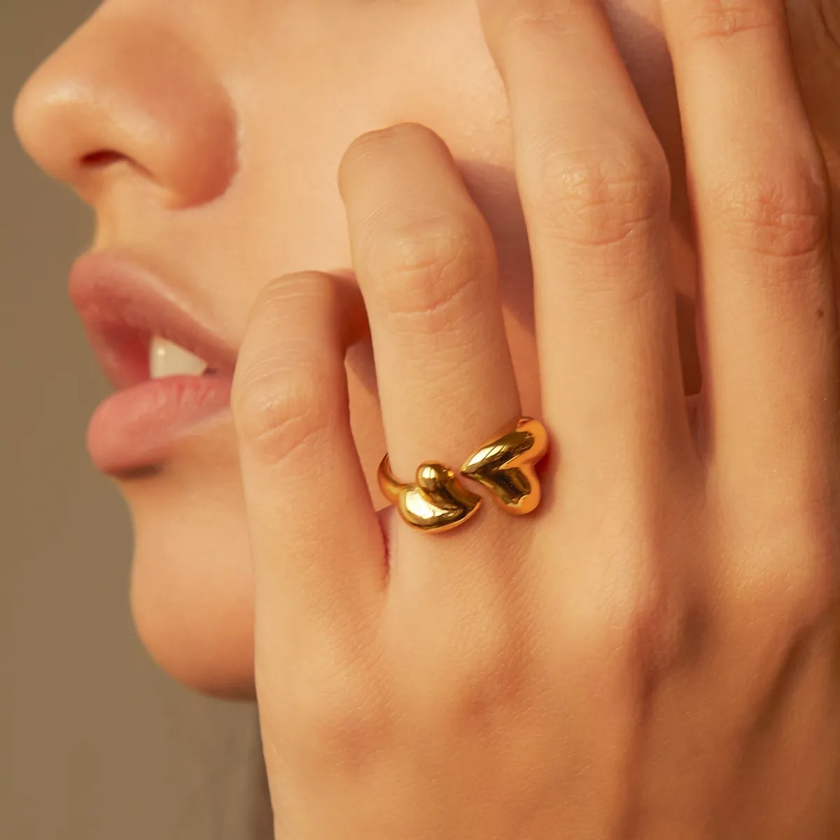 Women's Asymmetric Heart Open Ring - Stainless Steel Romantic Valentine's Day Gift