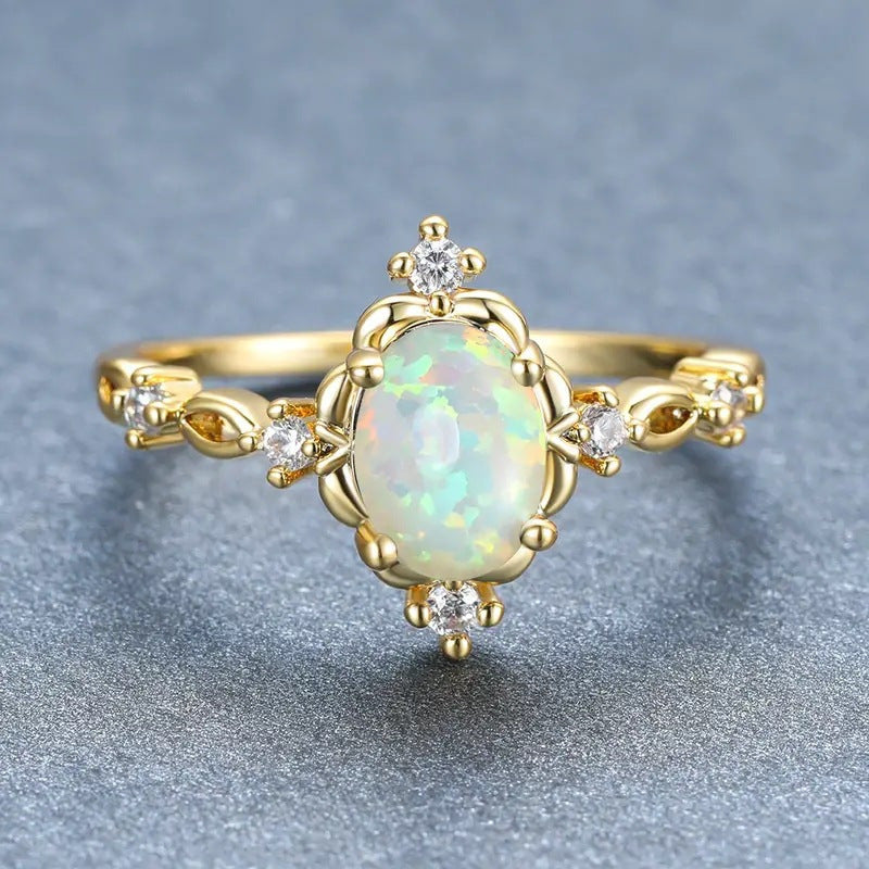 Drop-shaped Inlaid Zircon Alloy Ring