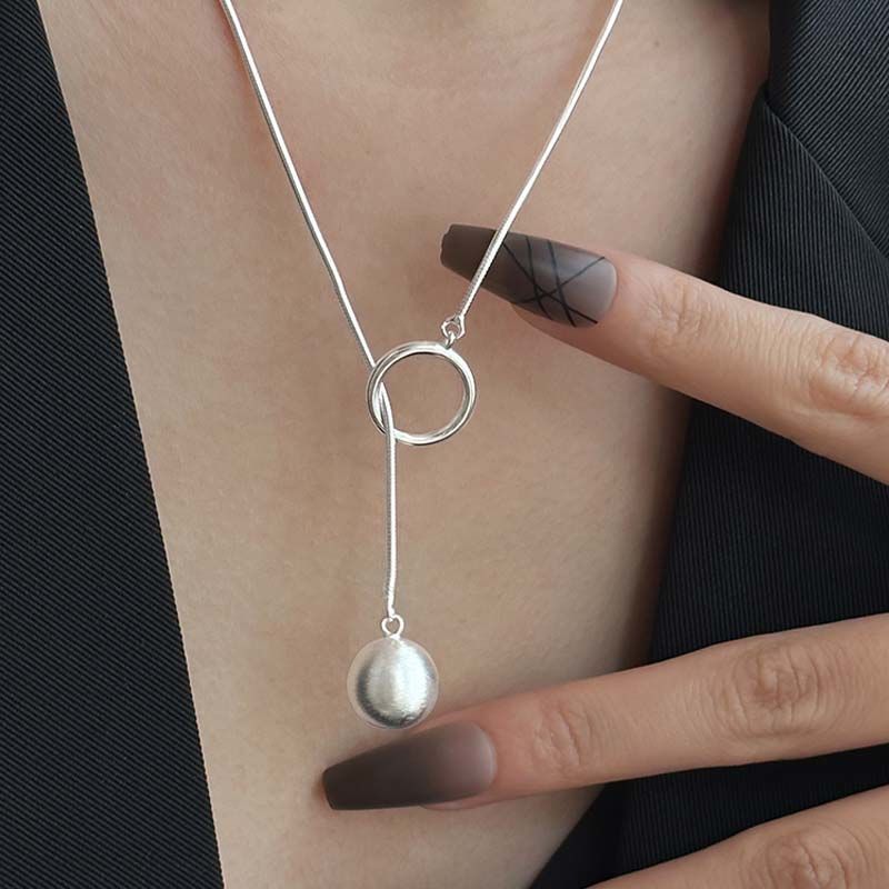 Women's Long Ball Pendant Necklace - Fashion Sweater Chain for Fall & Winter