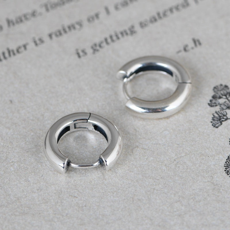 S925 Silver Retro Glossy Simple Fashion Small Ear Ring